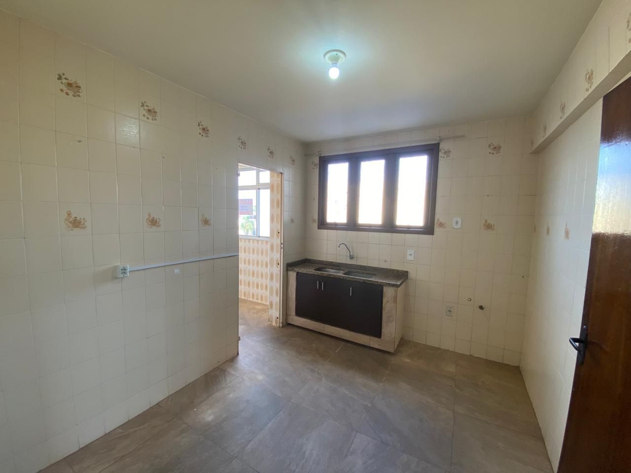 Apartamento com 3 Dormitórios à venda, 124 m² por R$ 600.000,00 Apartamento com 3 Dormitórios à venda, 124 m² por R$ 600.000,00