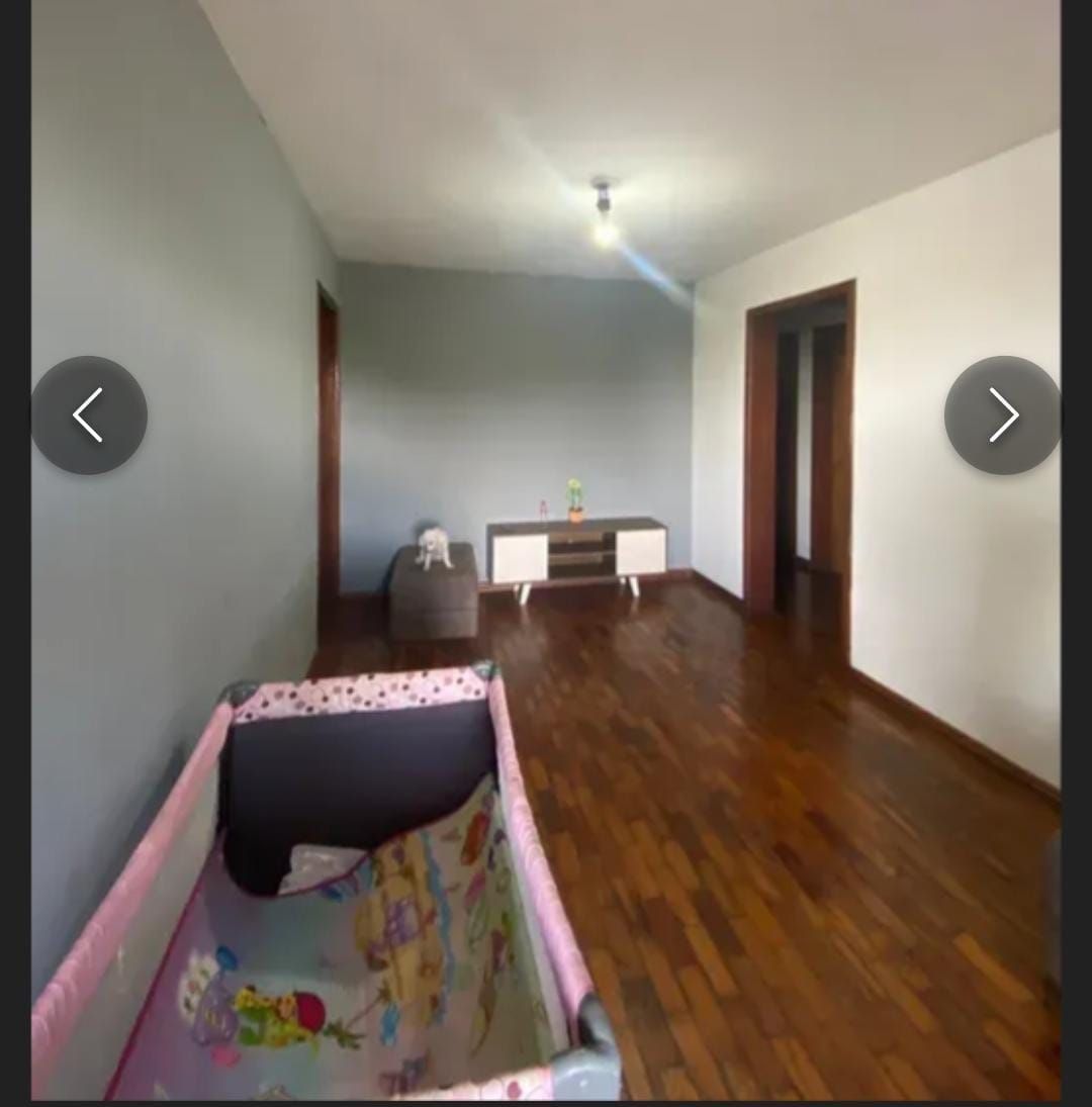 Sobrado à venda na Assis Brasil - 3 Quartos e Garagem