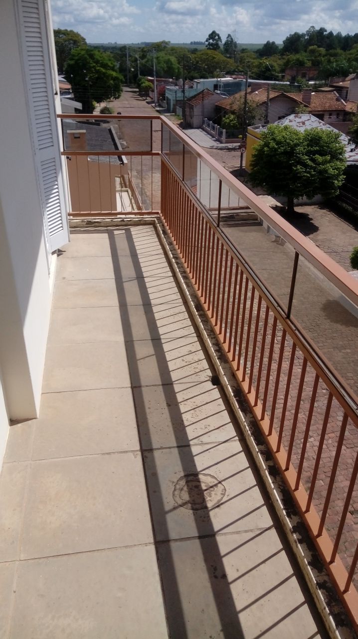 Apartamento à venda, 3 quartos, 1 suíte, 1 vaga, Centro - Alegrete/RS