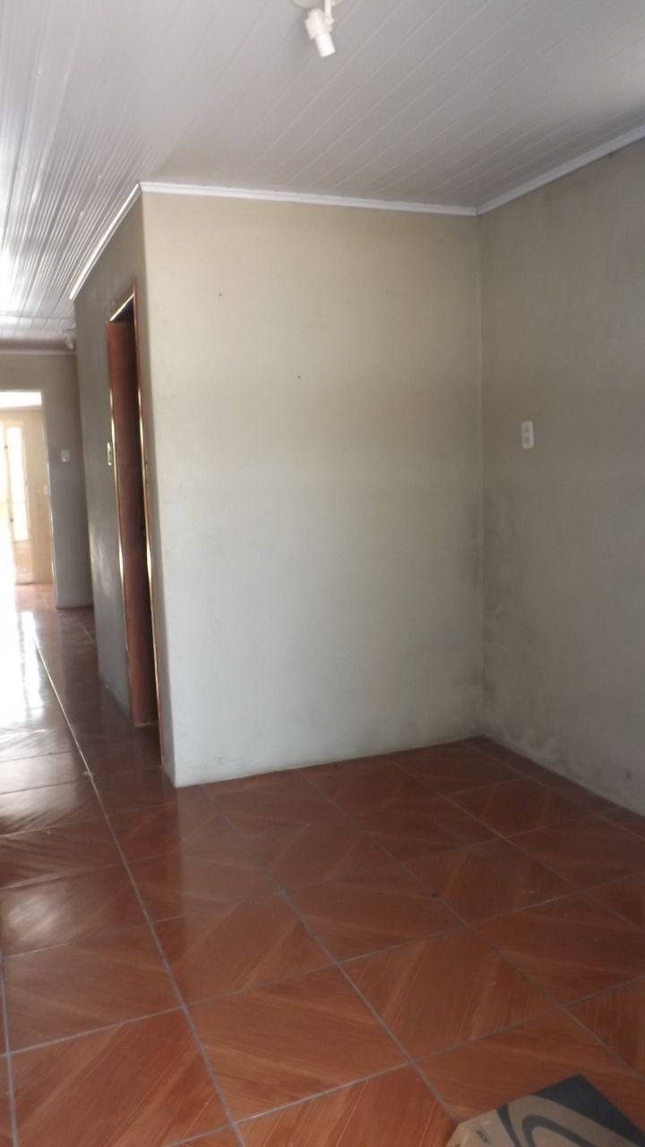 Casa com 2 Dormitórios à venda, por R$ 180.000,00 Casa com 2 Dormitórios à venda, por R$ 180.000,00