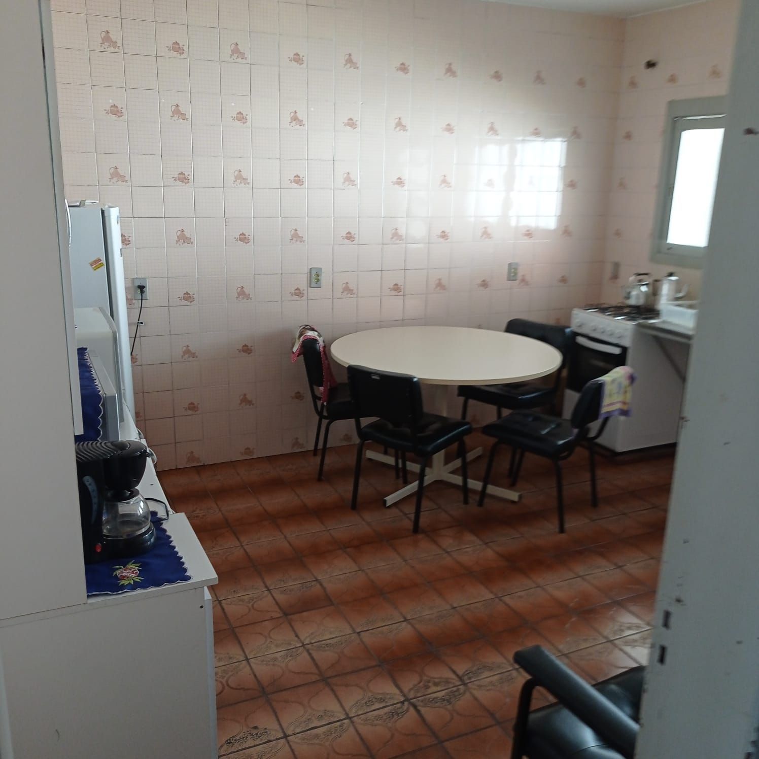 Sobrado à venda, 5 quartos, 3 suítes, 2 vagas, Centro - Alegrete/RS