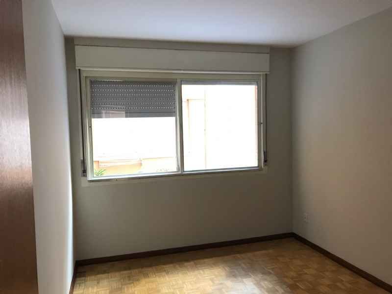 Apartamento com 4 Dormitórios à venda, por R$ 370.000,00 Apartamento com 4 Dormitórios à venda, por R$ 370.000,00