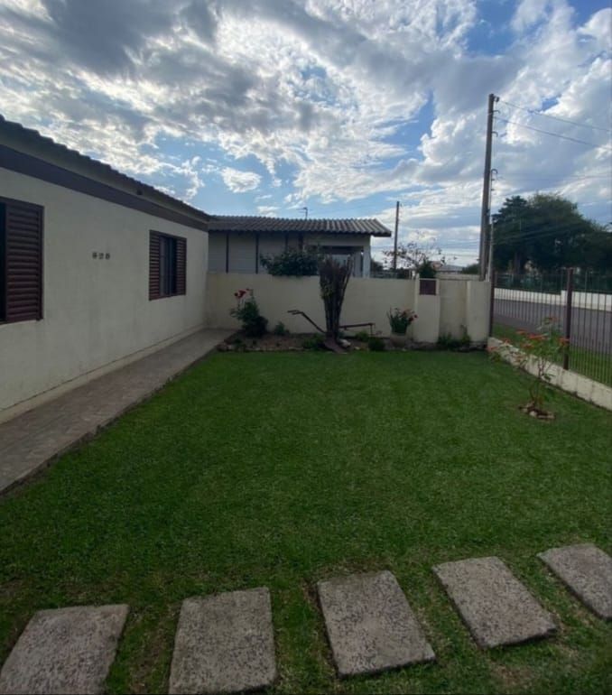 Casa com 4 Dormitórios à venda, 80 m² por R$ 380.000,00 Casa com 4 Dormitórios à venda, 80 m² por R$ 380.000,00