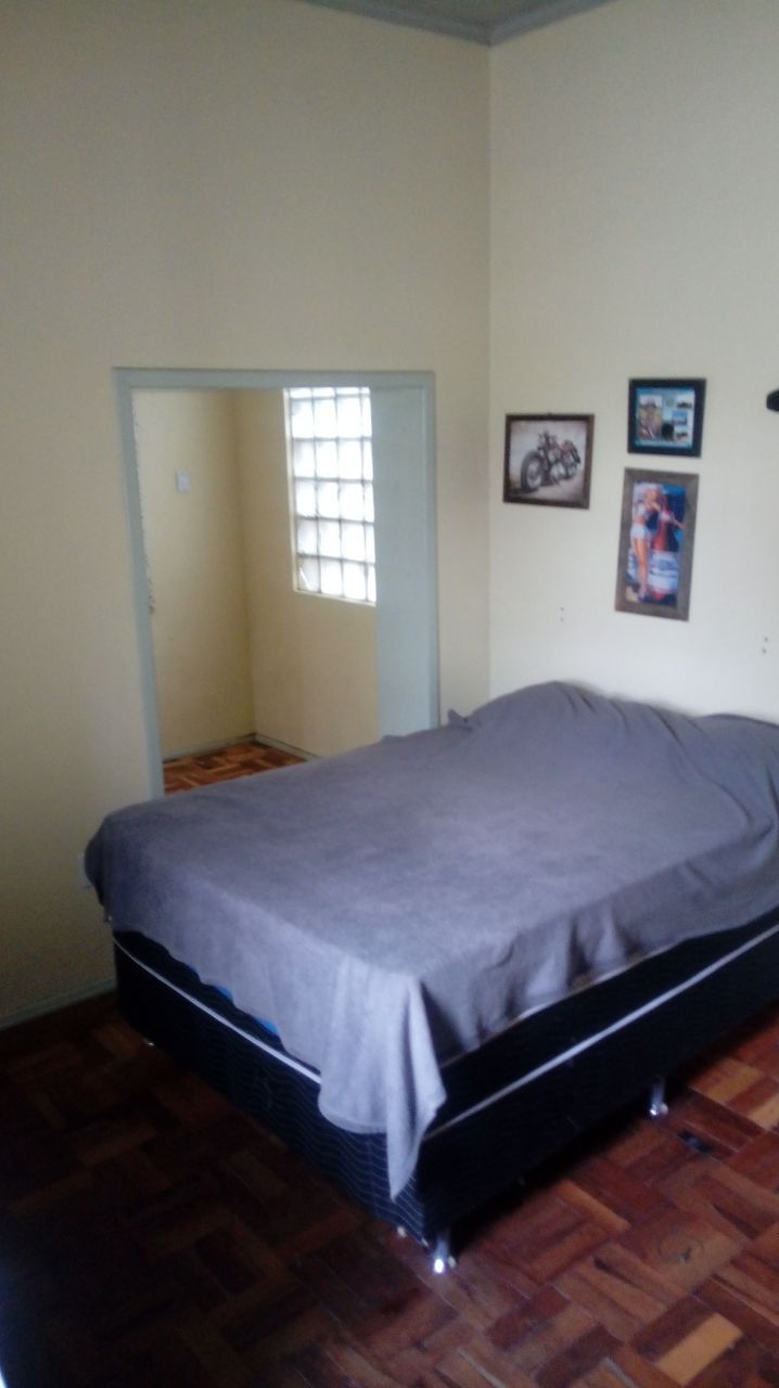Casa à venda, 4 quartos, 1 suíte, Centro - Alegrete/RS