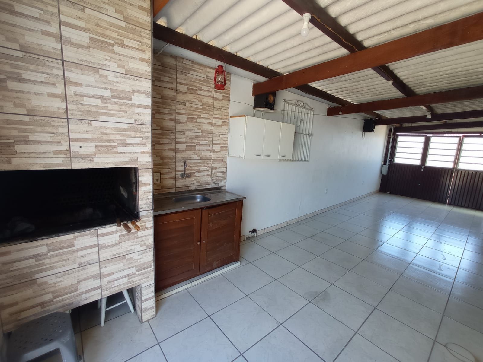 Casa Semimobiliada com Churrasqueira Locação no Bairro Joaquim Fonseca Milano