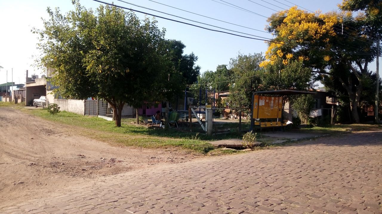 Casa com 3 Dormitórios à venda, por R$ 280.000,00 Casa com 3 Dormitórios à venda, por R$ 280.000,00