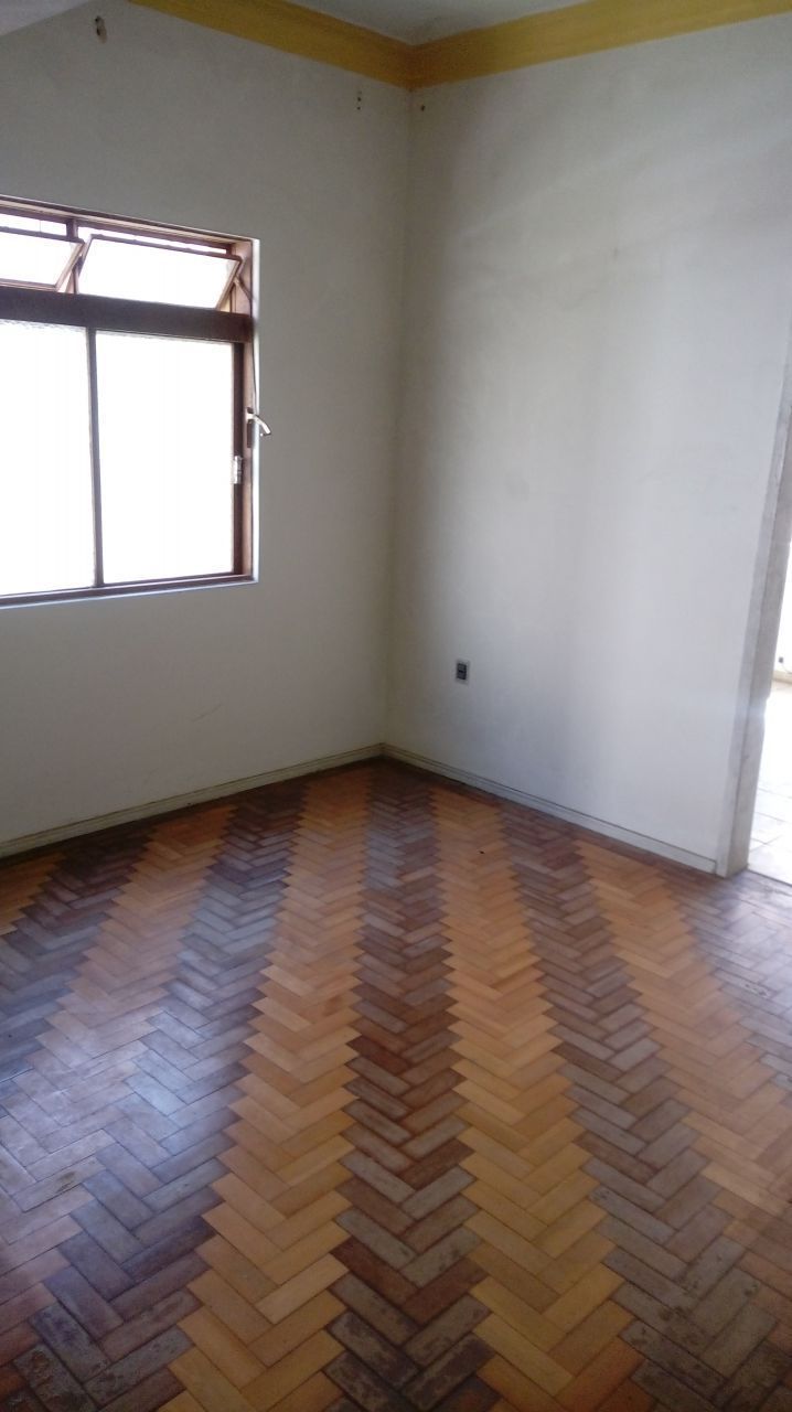 Casa à venda, 3 quartos, 2 suítes, 1 vaga, Centro - Alegrete/RS