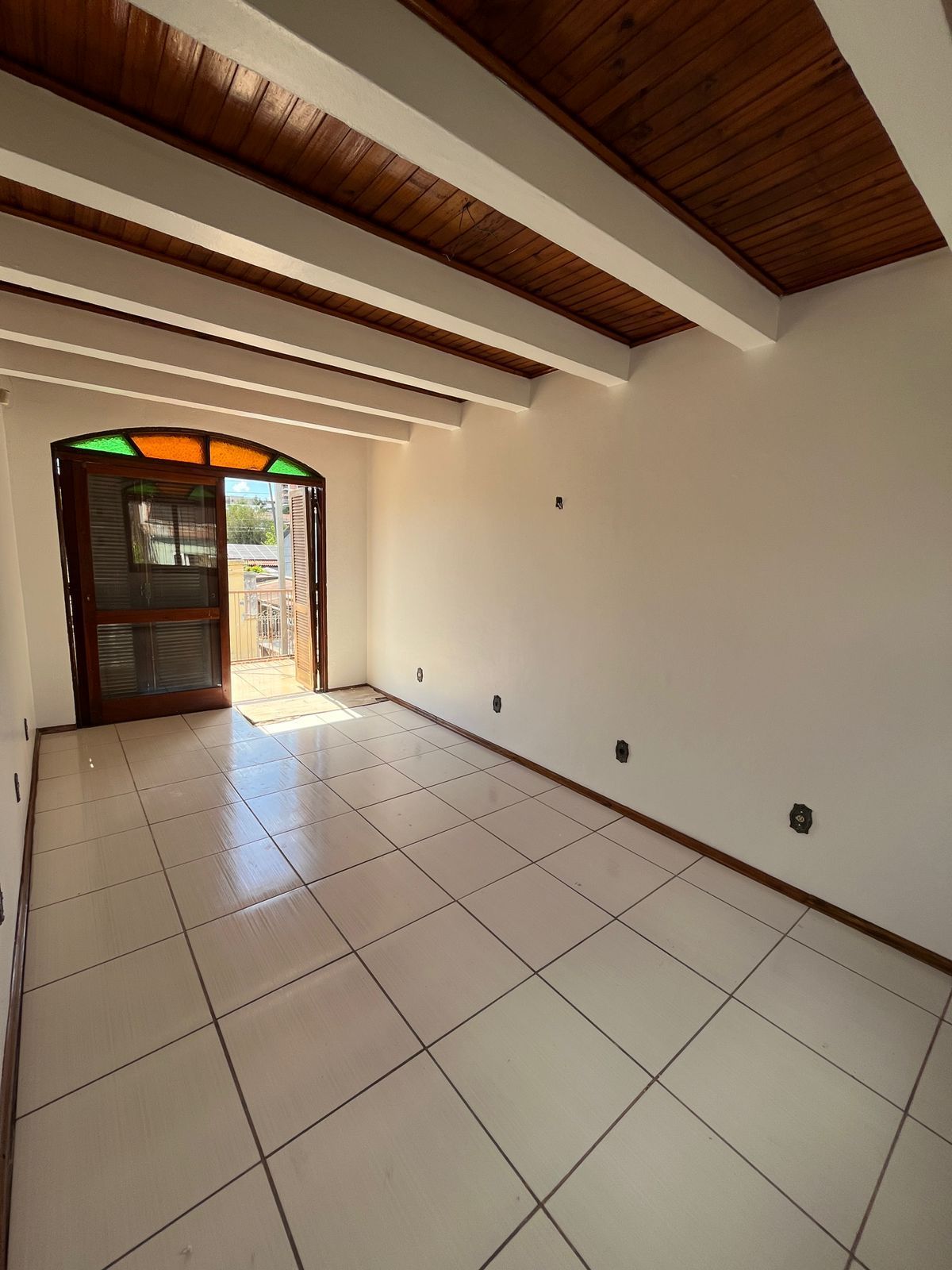 Apartamento com 3 Dormitórios para alugar, 90 m² por R$ 2.000,00 Apartamento com 3 Dormitórios para alugar, 90 m² por R$ 2.000,00