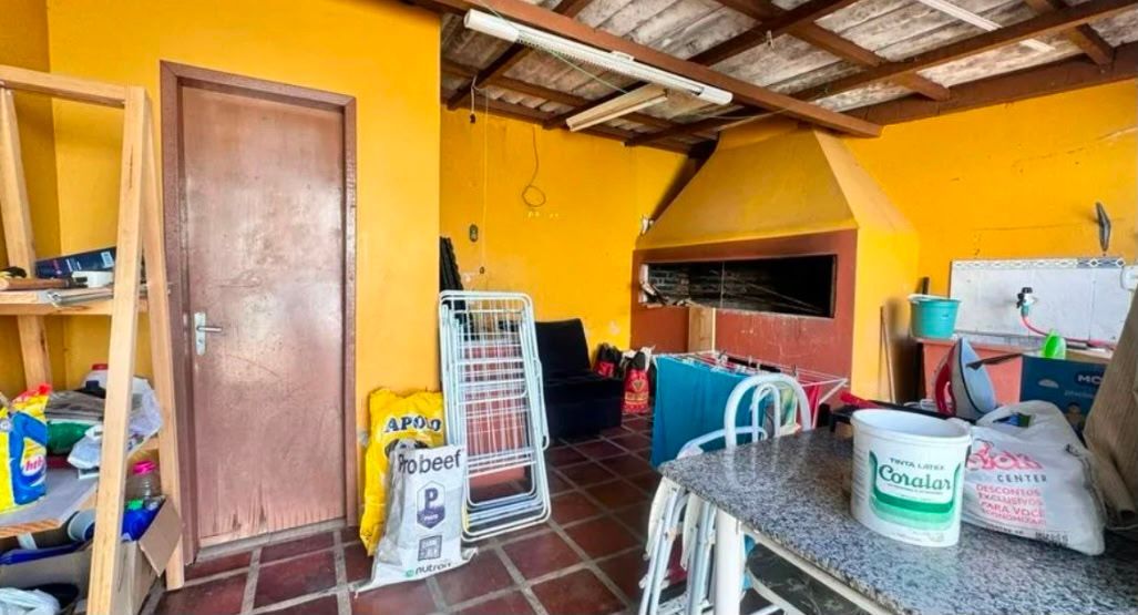 Casa com 3 dormitórios, churrasqueira e lareira 100m² - foto 11
