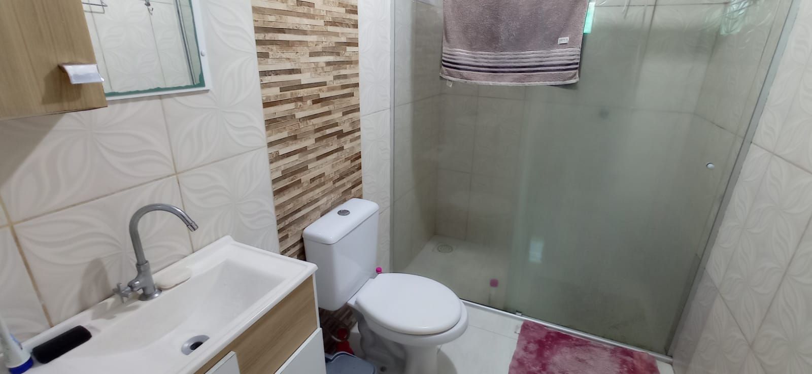 Casa para venda com 2 dormitórios e 2 vagas de garagem
