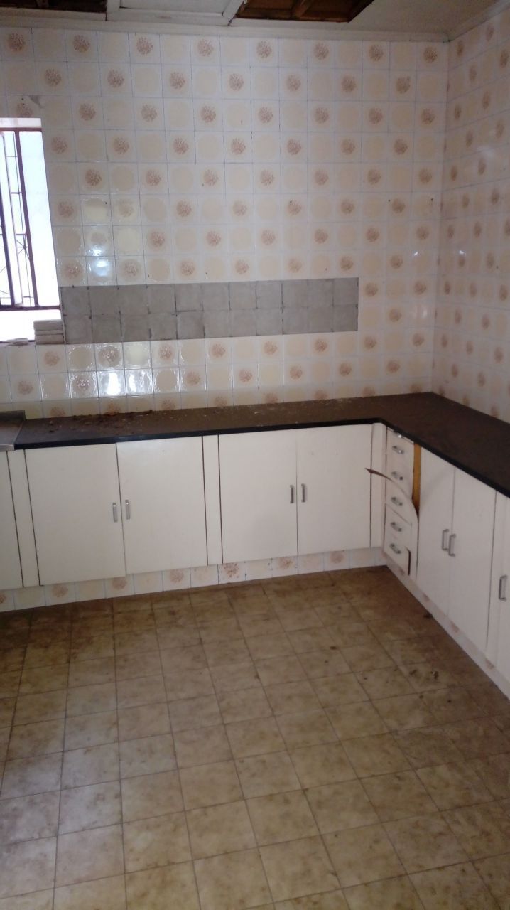 Casa à venda, 3 quartos, 2 suítes, 1 vaga, Centro - Alegrete/RS