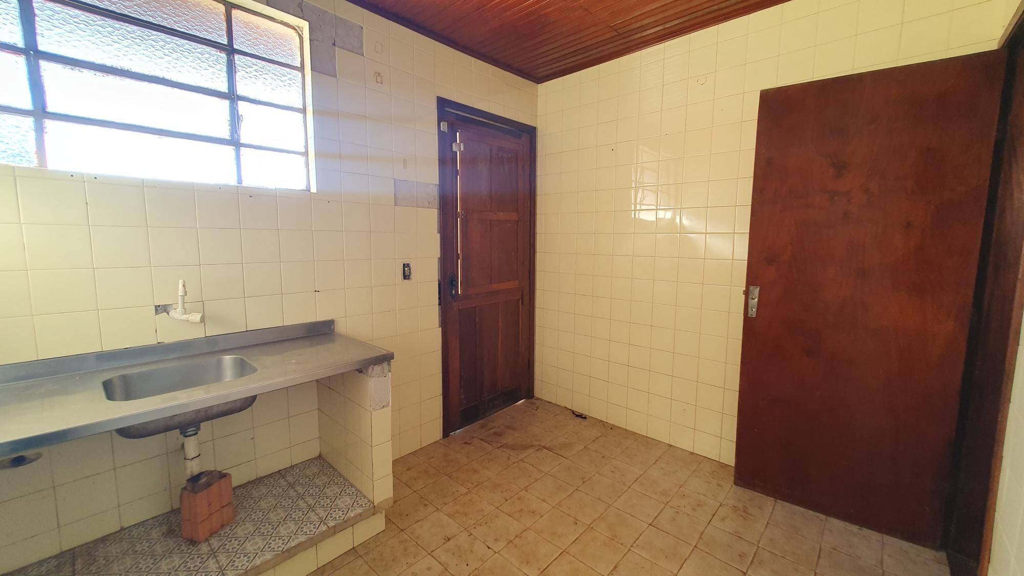 Oportunidade Única! Casa Aconchegante com Pátio Amplo para venda