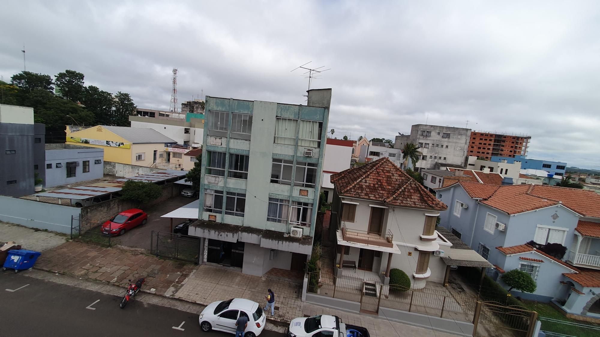 Apartamento Charmoso à Venda no Centro da Cidade: Localização Privilegiada!