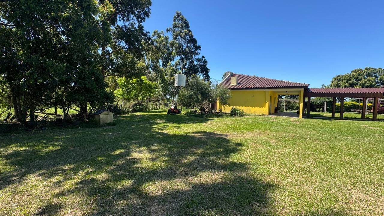 Sítio à Venda em Zona Rural – 12 Hectares, 5 Quartos, 3 Salas