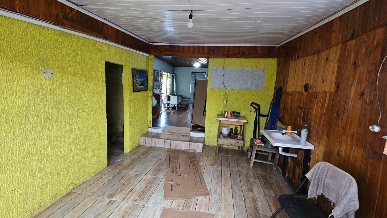 Casa para venda com 3 quartos e dois banheiros