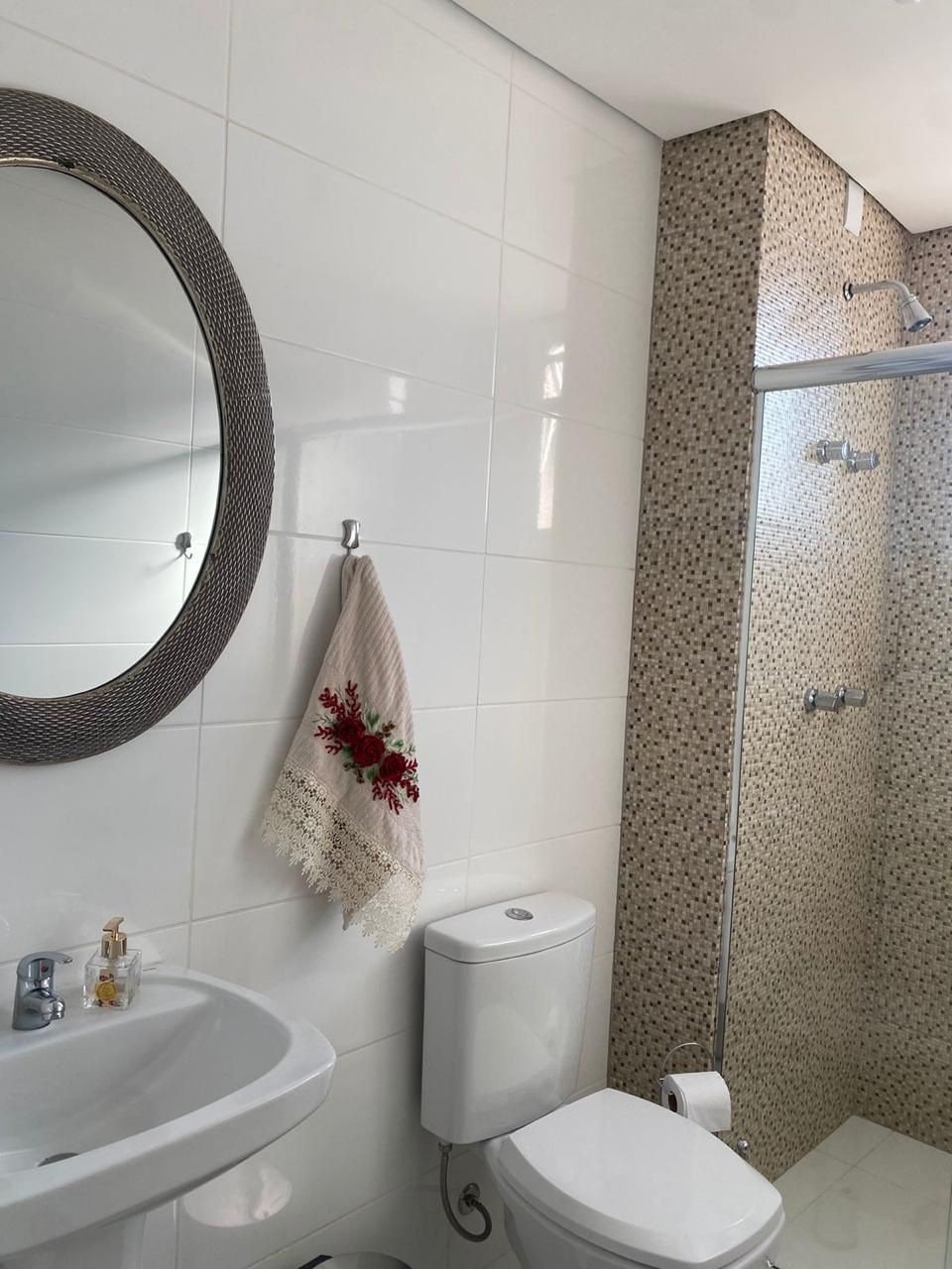 Apartamento à Venda no Bairro Ibirapuitã – 2 Quartos, Suíte e Garagem