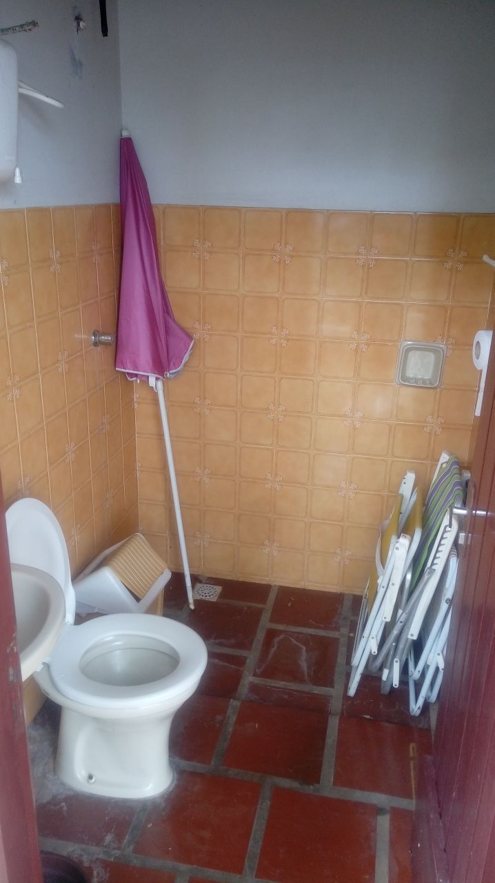 Casa à venda, 8 quartos, 1 suíte, 1 vaga, Cidade Alta - Alegrete/RS
