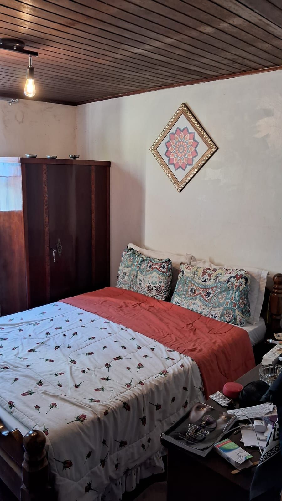Casa a venda de três quartos com garagem e piscina