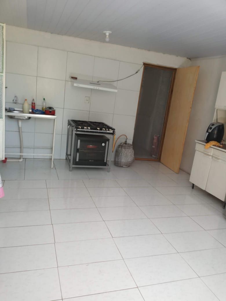 Casa com 2 Dormitórios à venda, por R$ 220.000,00 Casa com 2 Dormitórios à venda, por R$ 220.000,00