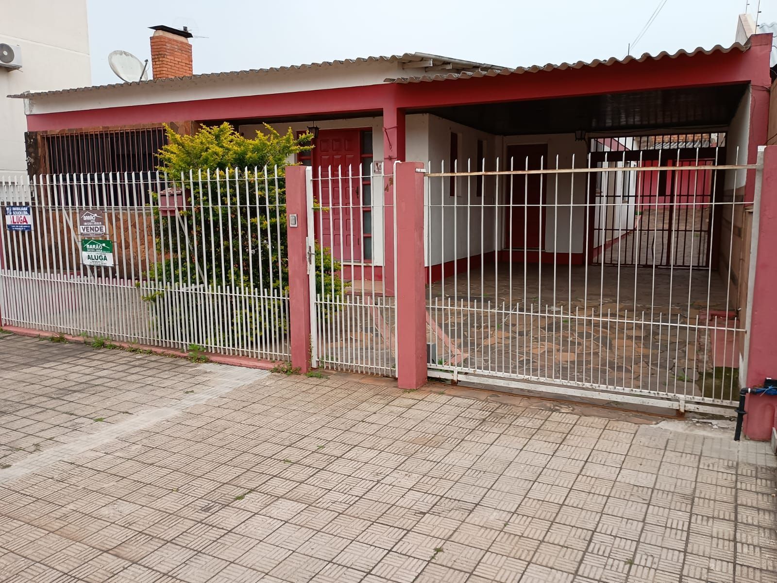 Casa ampla à venda na vila inês – 3 dormitórios, lareira e c