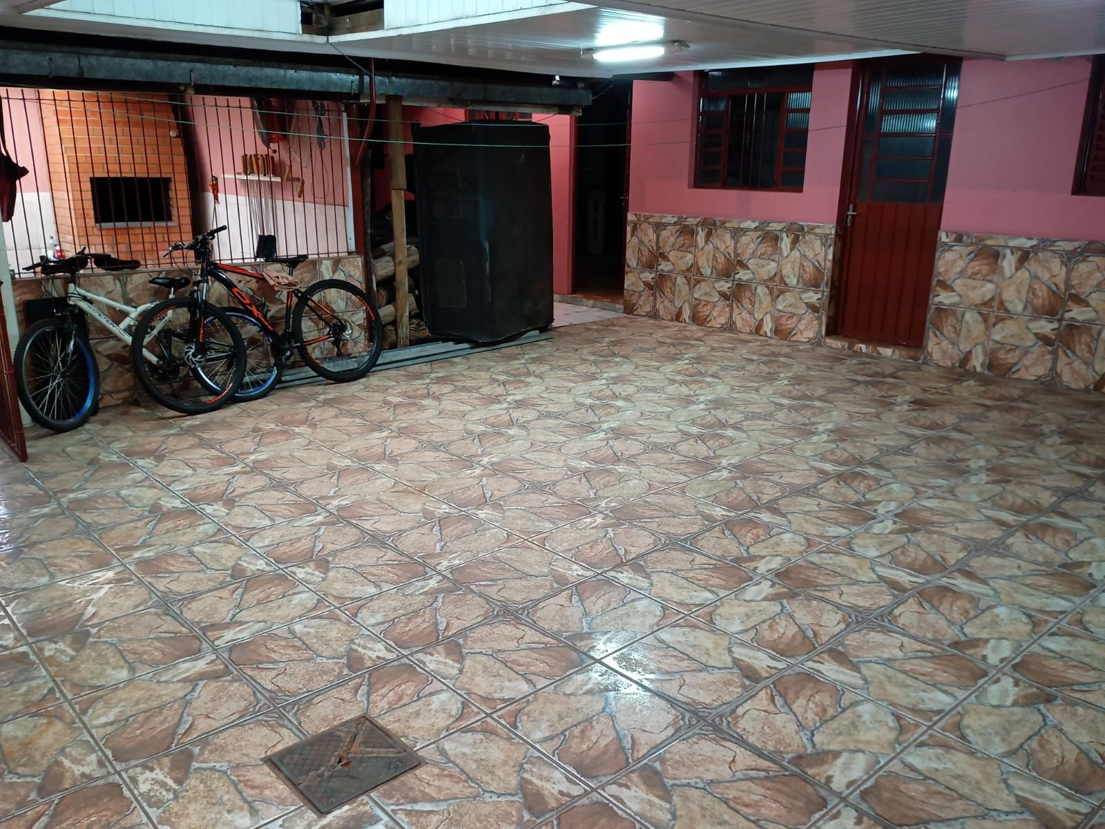 Casa espaçosa para venda na Vera Cruz