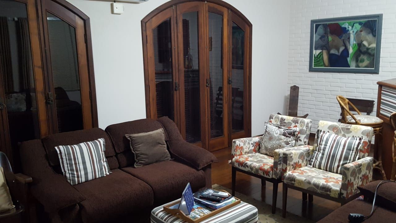 Casa à venda, 3 quartos, 3 suítes, 2 vagas, Centro - Alegrete/RS
