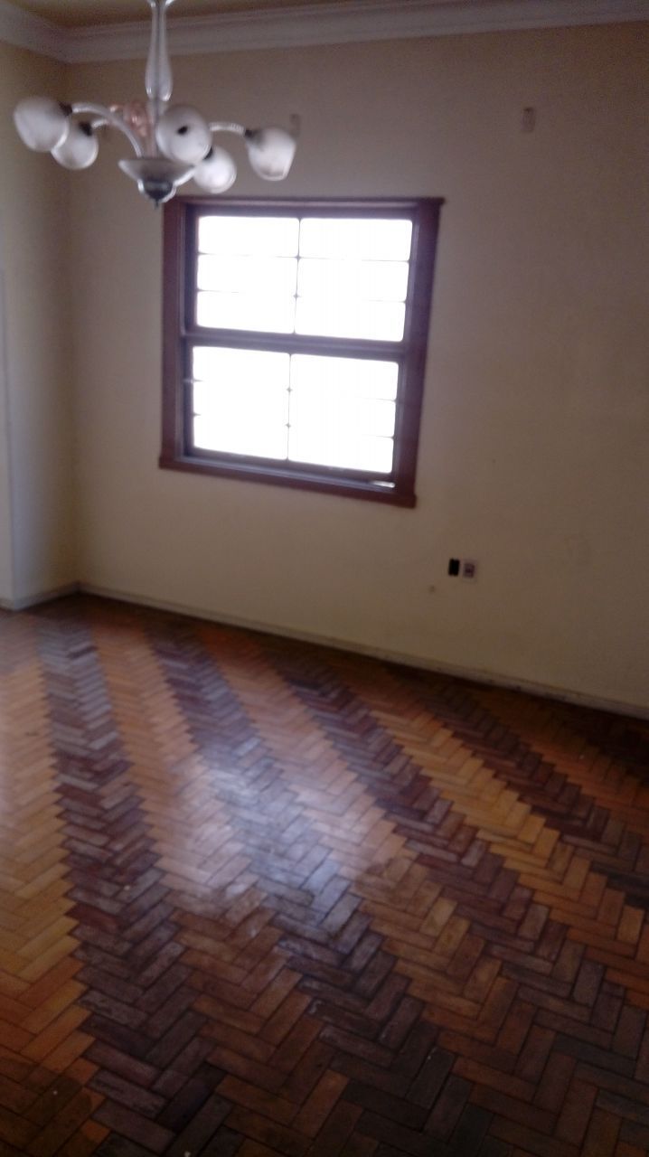 Casa à venda, 3 quartos, 2 suítes, 1 vaga, Centro - Alegrete/RS