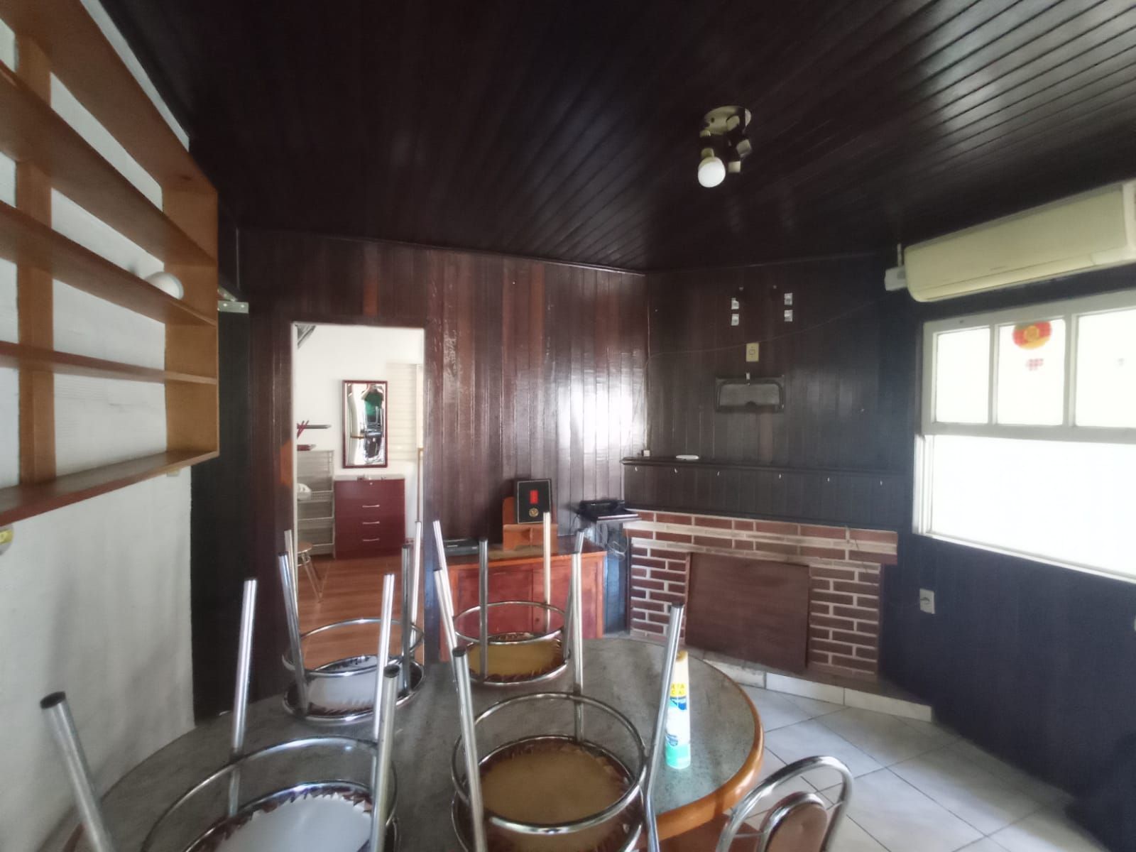 Casa semimobiliada com churrasqueira locação no bairro joaqu
