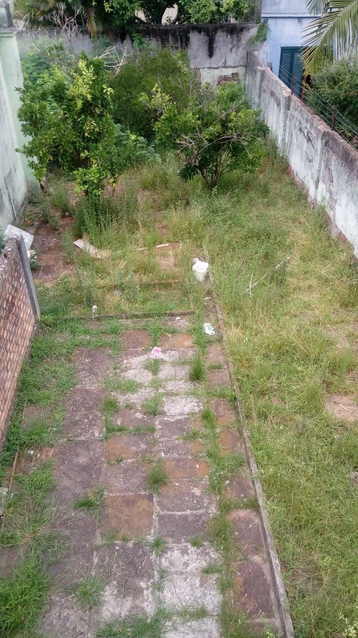 Casa com 4 Dormitórios à venda, por R$ 1.600.000,00 Casa com 4 Dormitórios à venda, por R$ 1.600.000,00