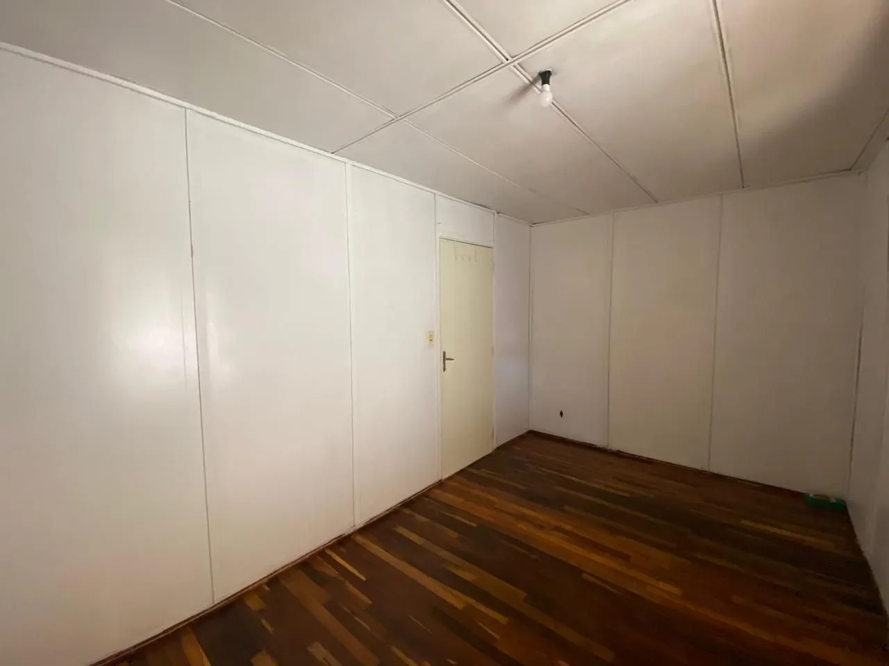 Casa com 4 Dormitórios à venda, 270 m² por R$ 280.000,00 Casa com 4 Dormitórios à venda, 270 m² por R$ 280.000,00