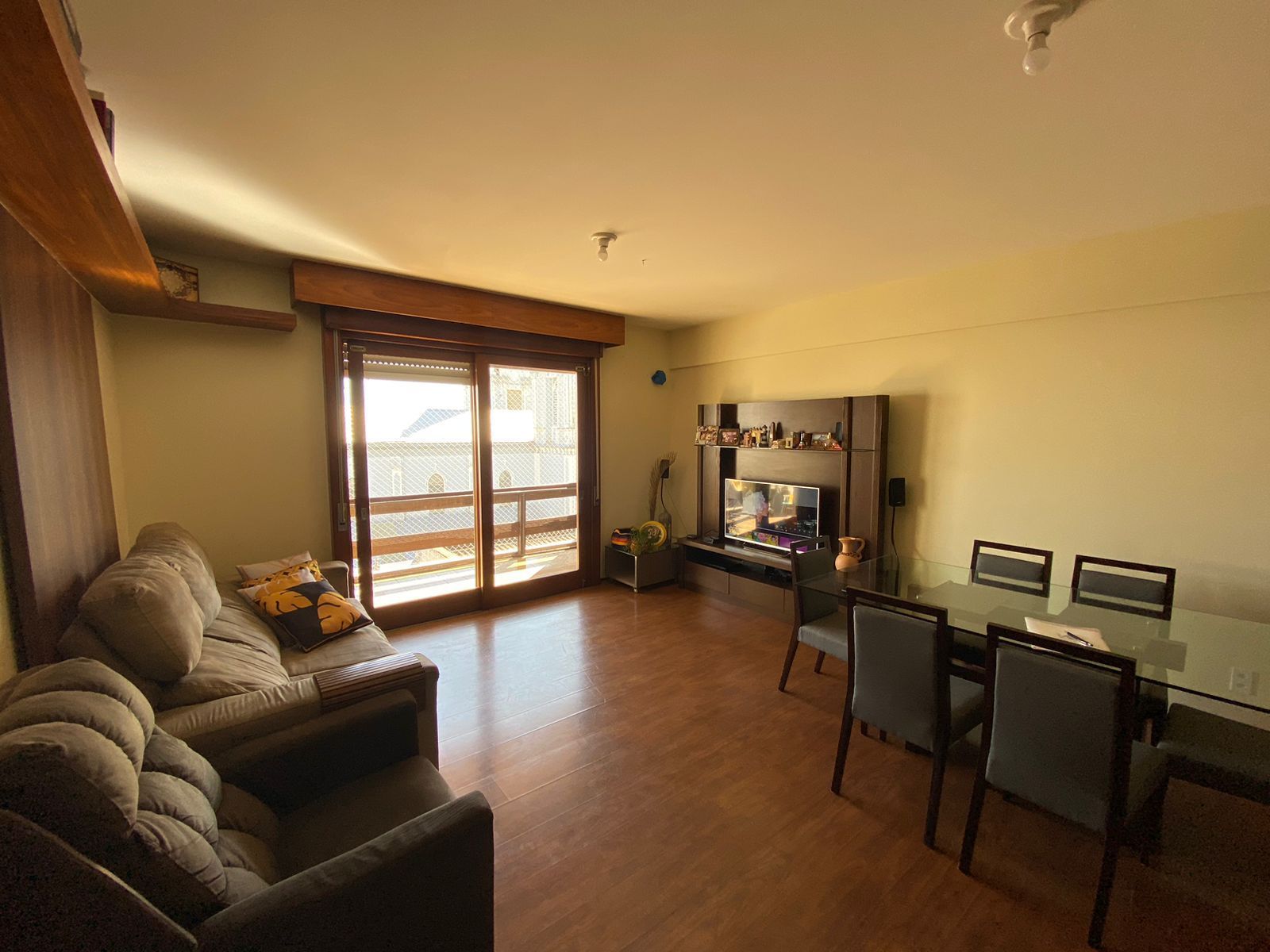 Apartamento com 3 Dormitórios à Venda Perto da Praça Grande Alegrete - RS
