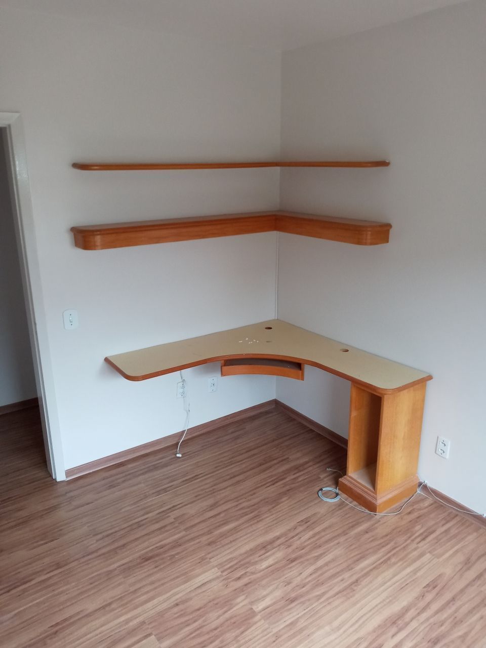 Apartamento para aluguel, 3 quartos, 1 suíte, 1 vaga, Centro - Alegrete/RS