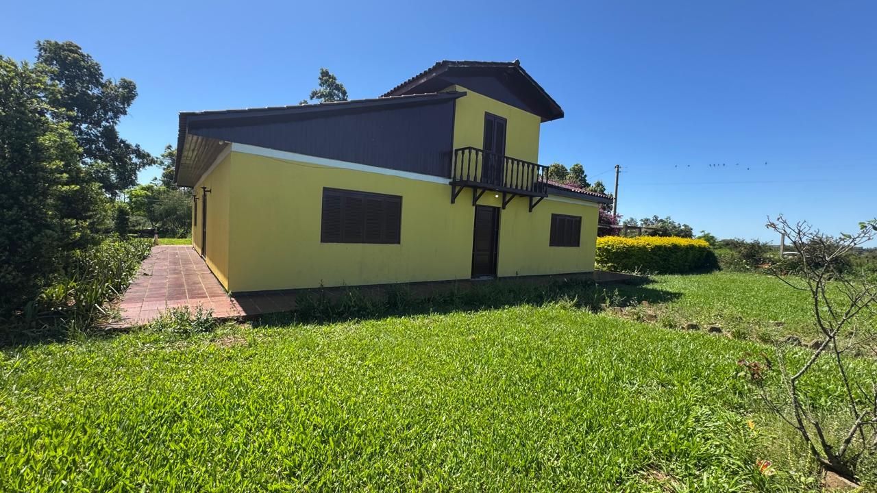 Sítio à venda em zona rural – 12 hectares, 5 quartos, 3 sala