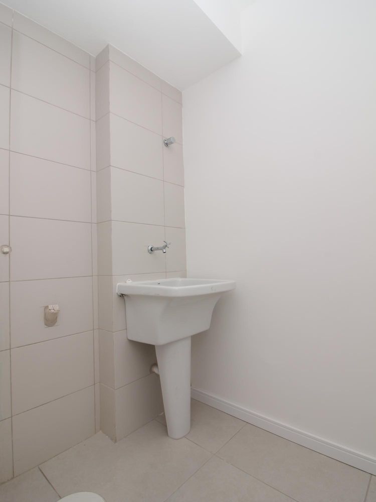 Apartamento à Venda no Bairro São Sebastião – 2 Dormitórios e Garagem