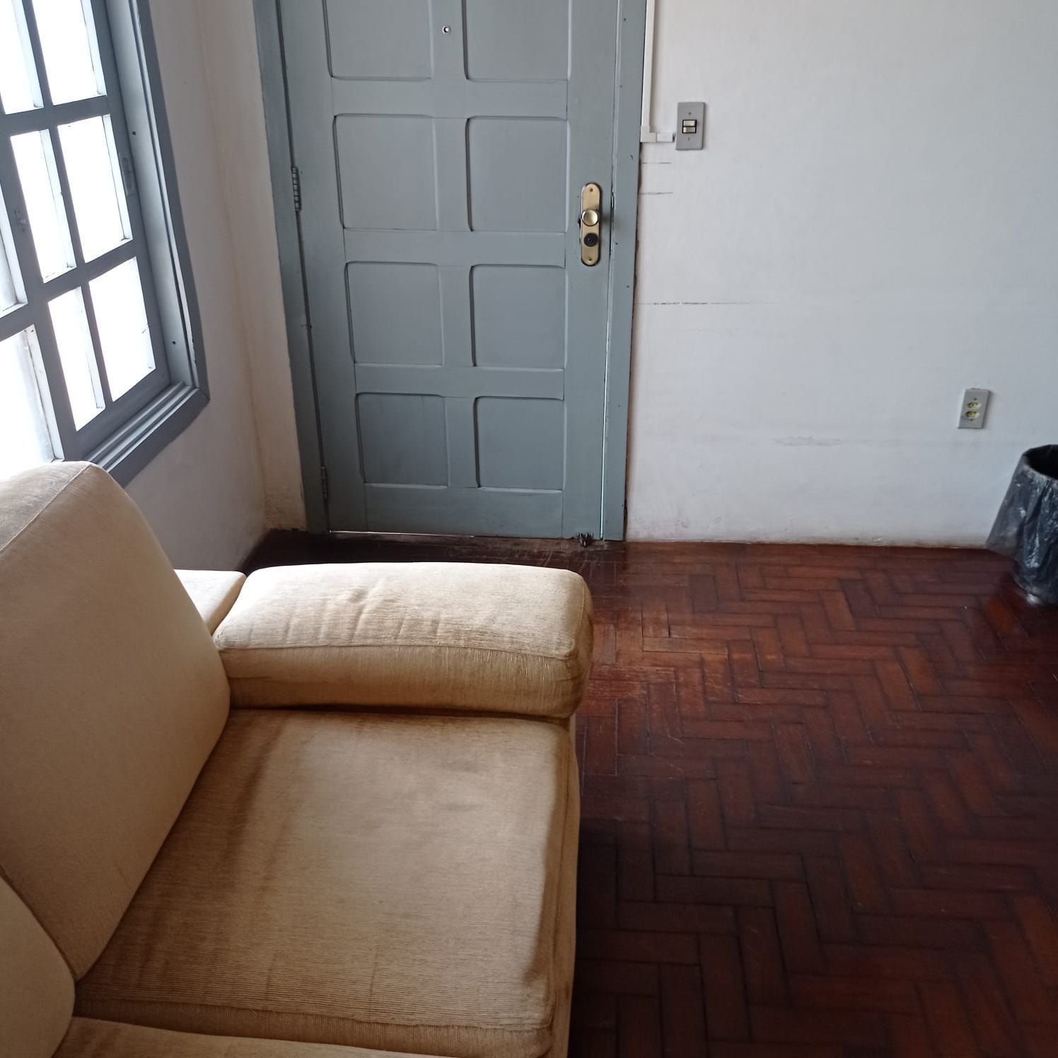 Sobrado à venda, 5 quartos, 3 suítes, 2 vagas, Centro - Alegrete/RS