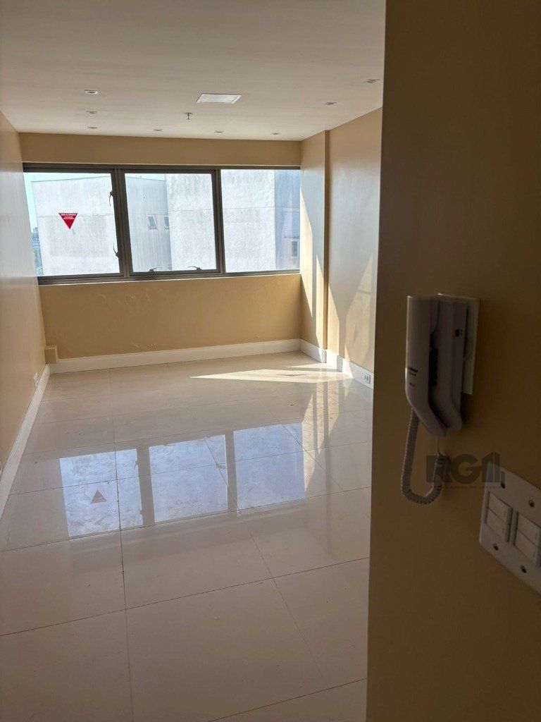 Conjunto Comercial-Sala à venda com 1 quarto, 25m² - Foto 3