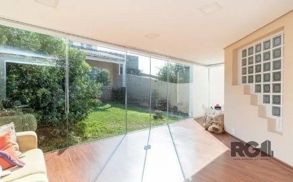Casa, 3 quartos, 317 m² - Foto 1
