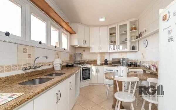 Casa, 3 quartos, 317 m² - Foto 2