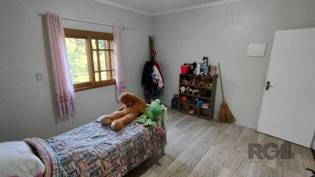 Chácara à venda com 4 quartos, 299m² - Foto 25