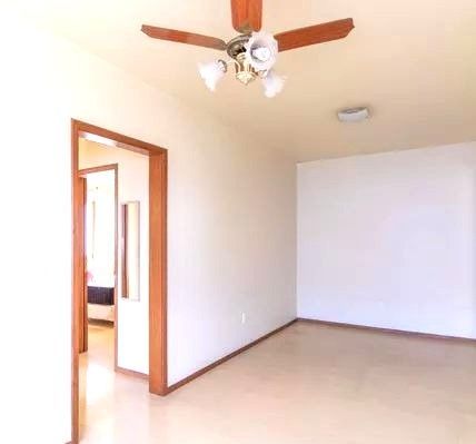 Apartamento à venda com 60m², 2 quartos no bairro Cristal em Porto Alegre