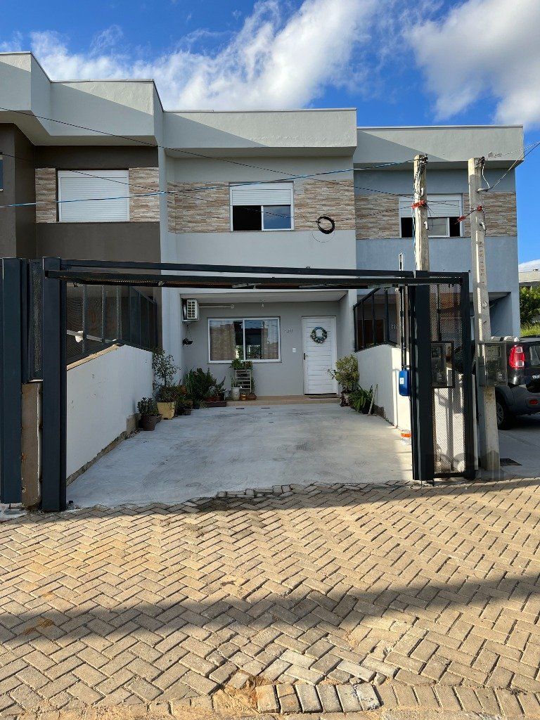 Casa de Condomínio à venda com 3 quartos, 107m² - Foto 1