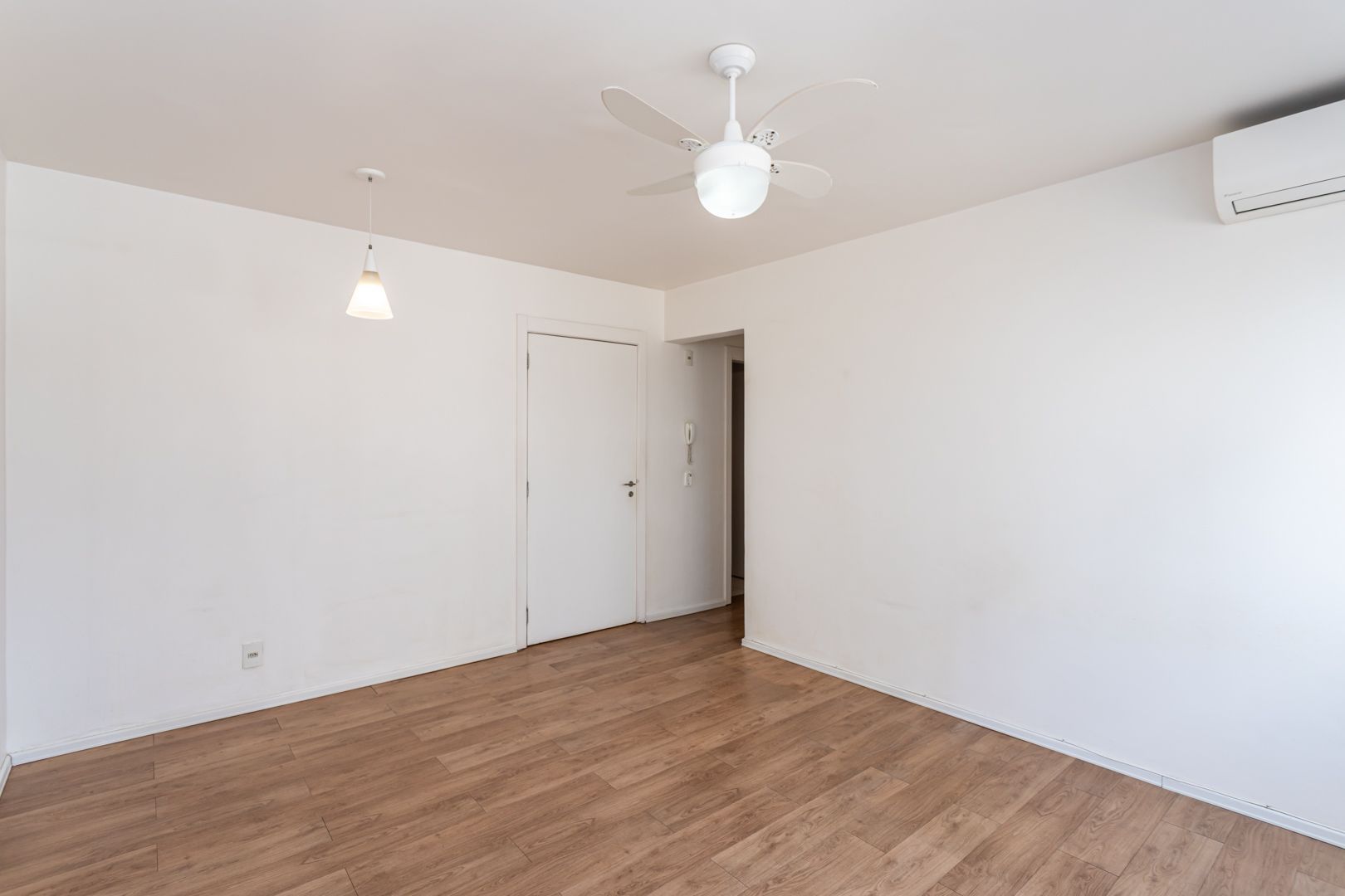 Apartamento, 3 quartos, à venda, 70 m², Passo da Areia - Porto Alegre — foto 3