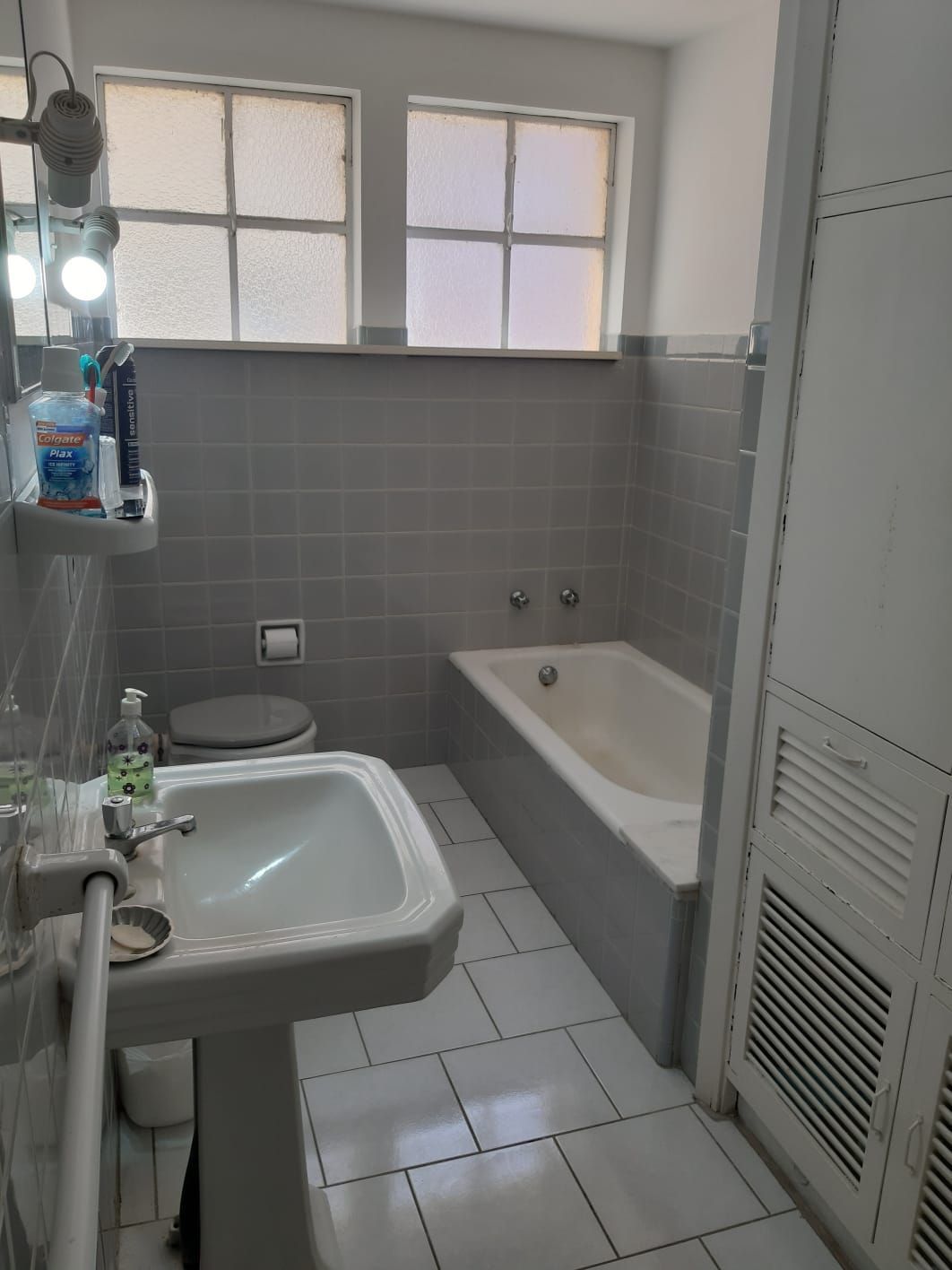 AMPLO APARTAMENTO NO CENTRO HISTÓRICO COM EXCELENTE VISTA.