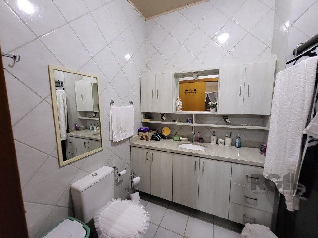 Casa de Condomínio à venda com 4 quartos, 231m² - Foto 27