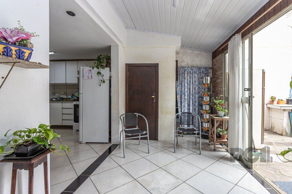 Casa à venda com 3 quartos, 180m² - Foto 14