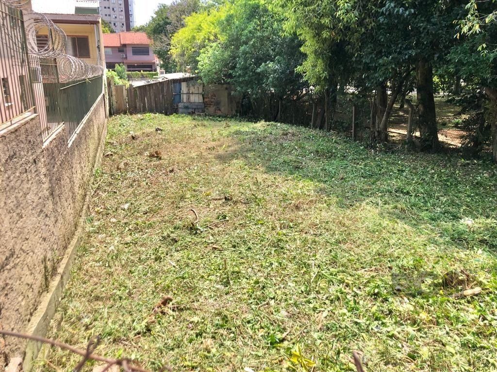 Terreno 10 x 30  proximo ao Bourbon Country 
