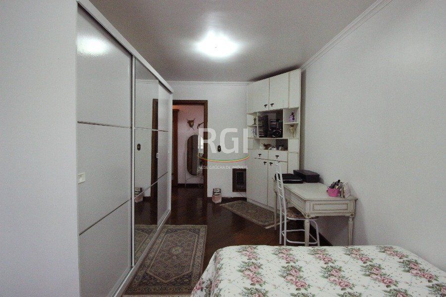 Casa, 3 quartos, 280 m² - Foto 1