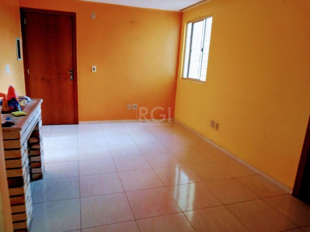 Apartamento à venda com 38m², 2 quartos, 1 vaga no bairro Vila Nova em Porto Alegre
