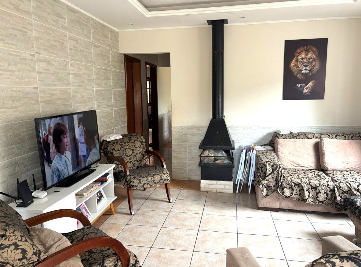 Casa no bairro Santa Cecilia em Viamão de 3 dormitórios 2 vagas