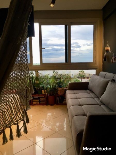 Loft com 1 quarto e 43m² à venda em Centro Histórico, Porto Alegre.